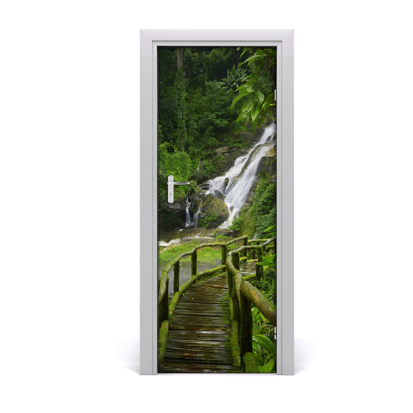 Fototapeta na dvere Vodopád les