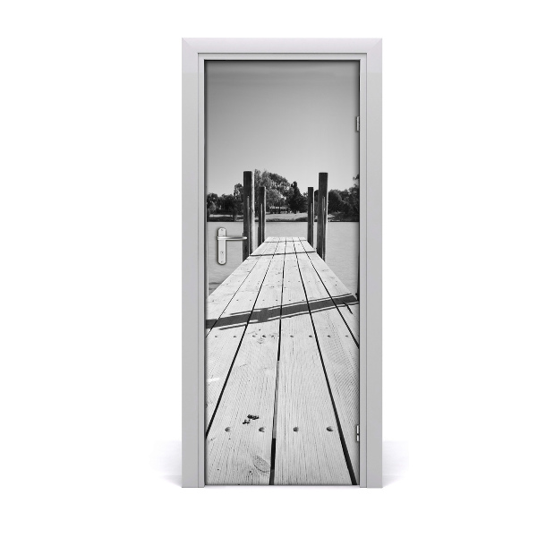 Fototapeta na dvere Čiernobiele drevené mólo