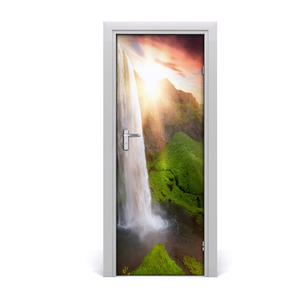 Fototapeta na dvere Slnečný vodopád