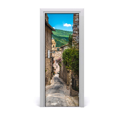 Fototapeta samolepiace na dvere Očarujúca ulica zelené kopce