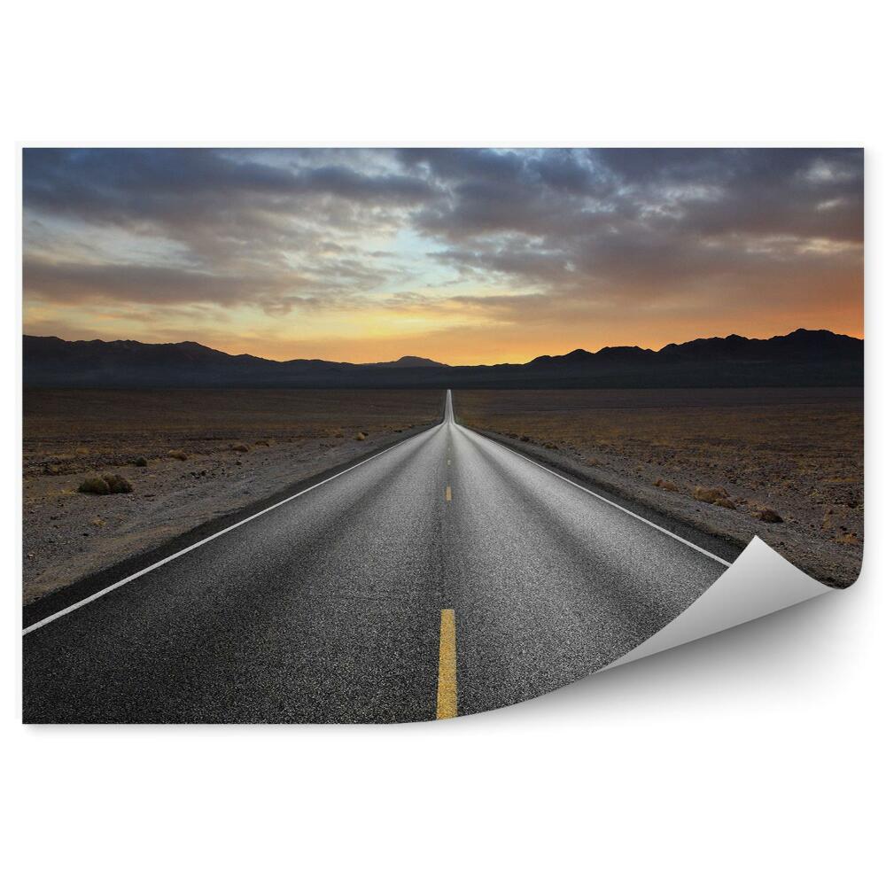 Fototapeta na stenu Puščavska cesta gore oblačno nebo