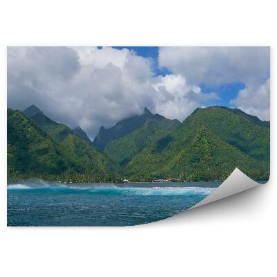 Fototapeta Hory Zelené Budovy Oceán Obloha Mraky Vlny