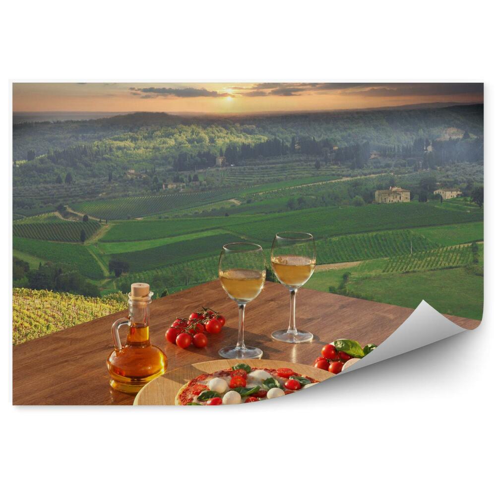Fototapeta Talianska pizza a pohár bieleho vína chianti Taliansko
