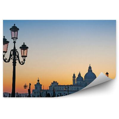 Fototapeta Bazilika Santa Maria della Salute ľudia lampy kanál Grande Benátky Taliansko