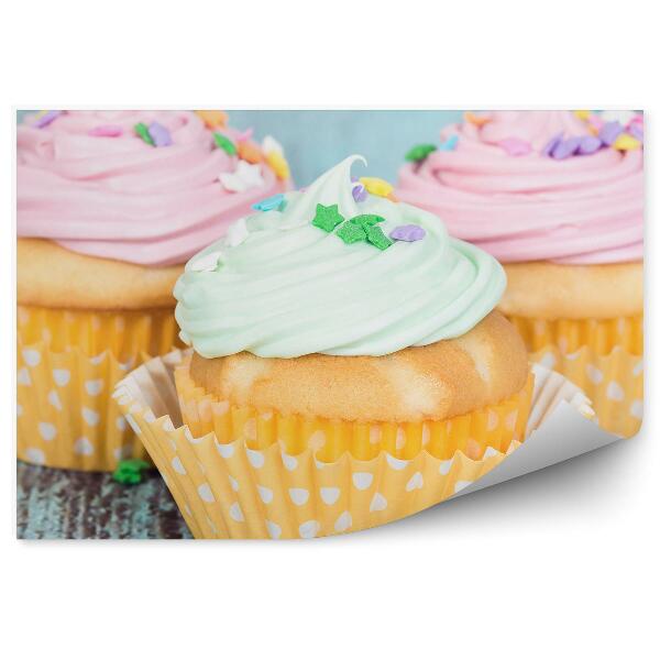 Fototapeta Cupcakes s posýpkou hviezdičky šľahačka drevo