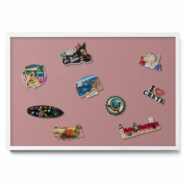 Pastelovo ružová farba Magneticka tabula na stenu