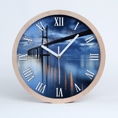 Drevené hodiny Osvetlený most
