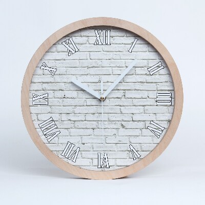 Nástenné drevené hodiny Tehlový vzor s rímskymi číslicami.