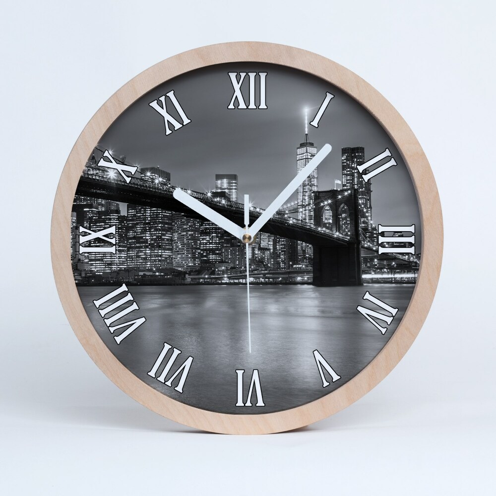 Nástenné drevené hodiny New York v noci